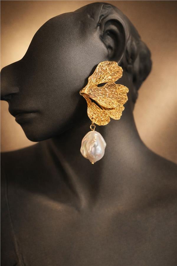 Bianca Asimetrik İnci Gold Yaprak Küpe